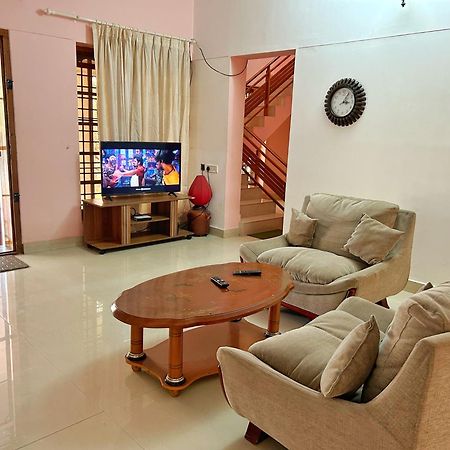 La Casa Trivandrum 4 Bhk Ac Luxury Villa At City Centre, Just 6 Kms To Airport Thiruvananthapuram Kültér fotó