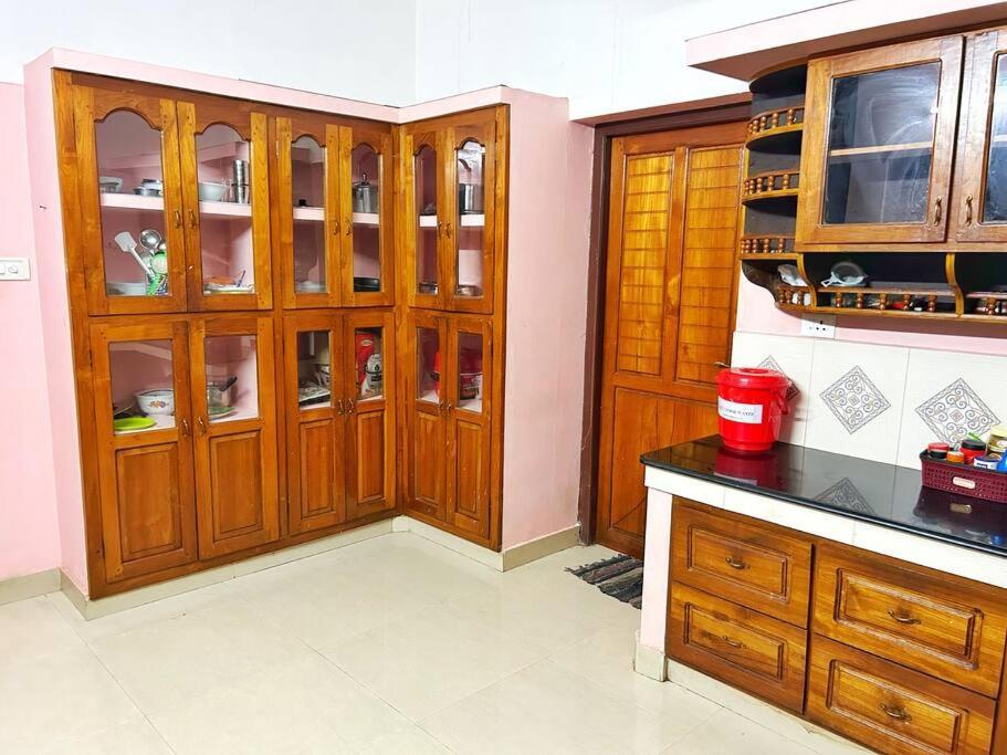 La Casa Trivandrum 4 Bhk Ac Luxury Villa At City Centre, Just 6 Kms To Airport Thiruvananthapuram Kültér fotó