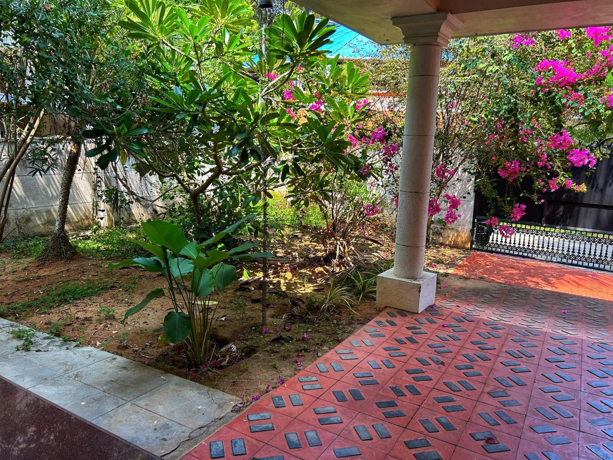 La Casa Trivandrum 4 Bhk Ac Luxury Villa At City Centre, Just 6 Kms To Airport Thiruvananthapuram Kültér fotó