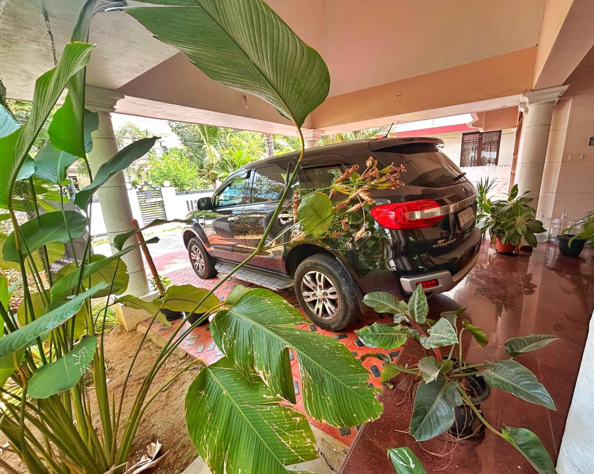 La Casa Trivandrum 4 Bhk Ac Luxury Villa At City Centre, Just 6 Kms To Airport Thiruvananthapuram Kültér fotó
