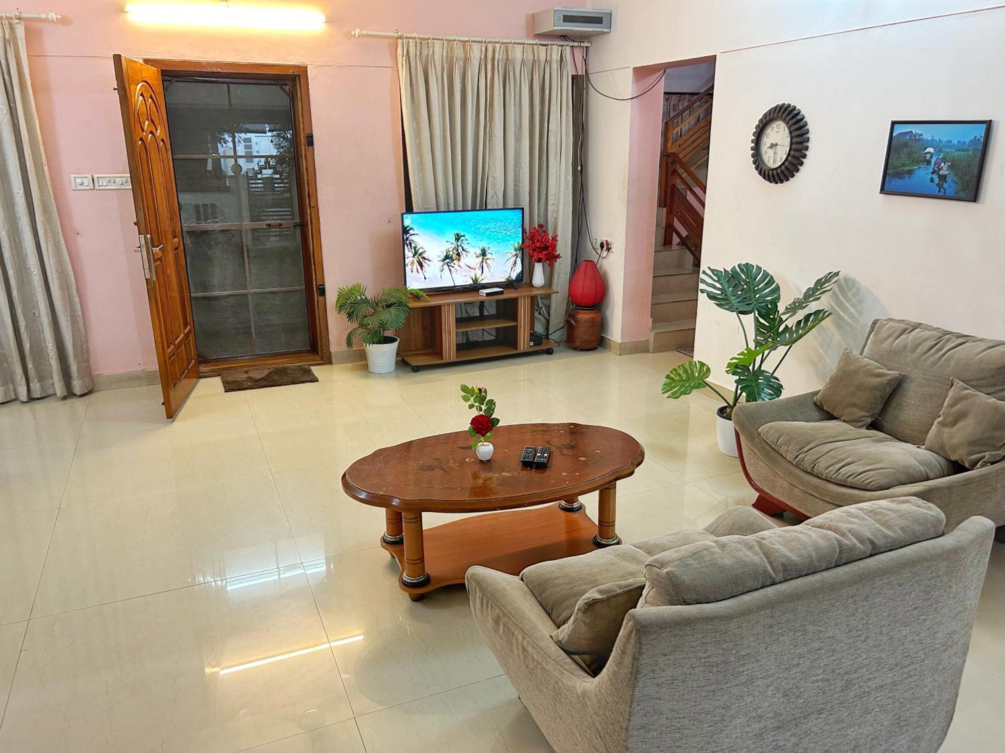 La Casa Trivandrum 4 Bhk Ac Luxury Villa At City Centre, Just 6 Kms To Airport Thiruvananthapuram Kültér fotó